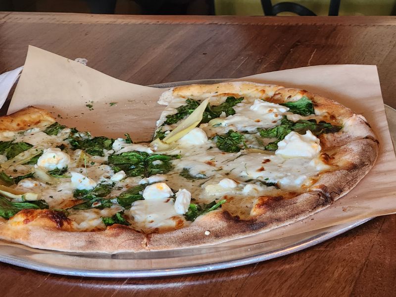 Tennessee &mdash; Skyking Pizza