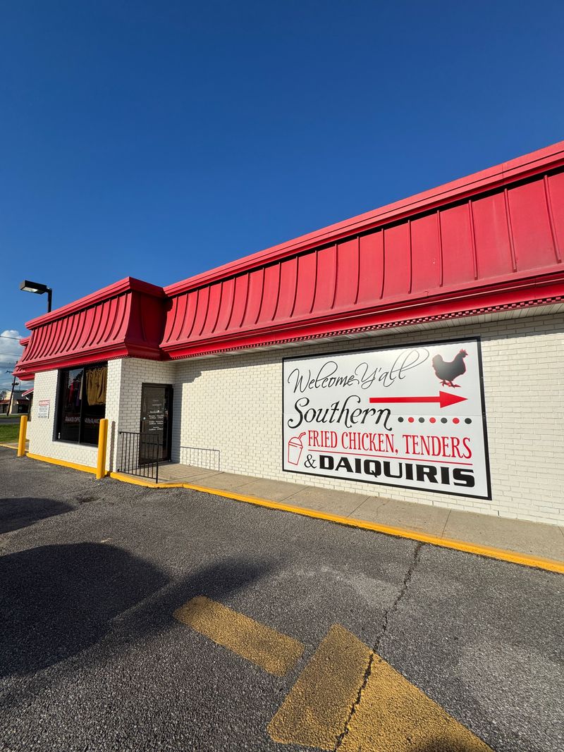 Southern Chicks Cafe & Daiquiris BR - Baton Rouge, LA