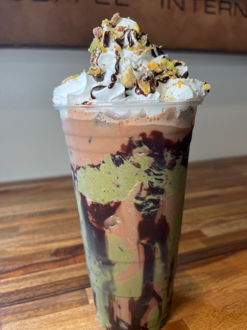 Village Caf&eacute;, Creighton