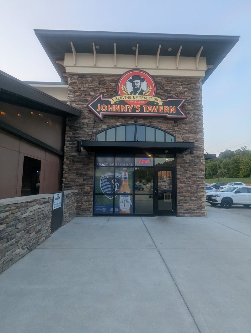 Johnny's Tavern - Parkville