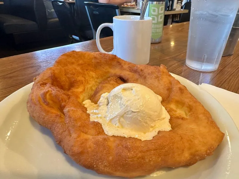 Sill&rsquo;s Caf&eacute;, Layton