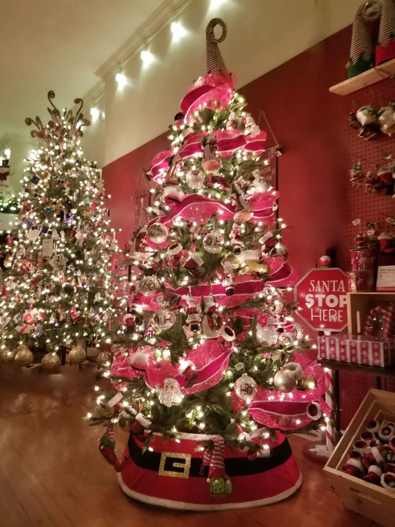 Historic Downtown Stroll on Main Street