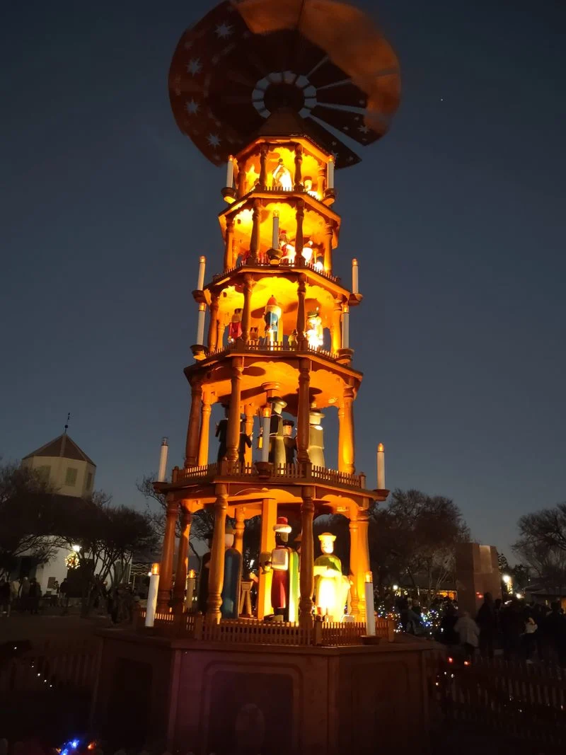 Marktplatz Christmas Pyramid and Town Square Decorations