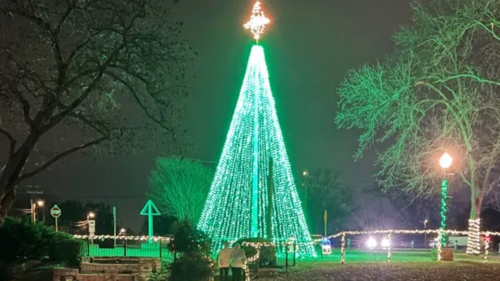 Texas has a small-town square where Christmas displays, local shops, and cool evenings shape an early holiday trip