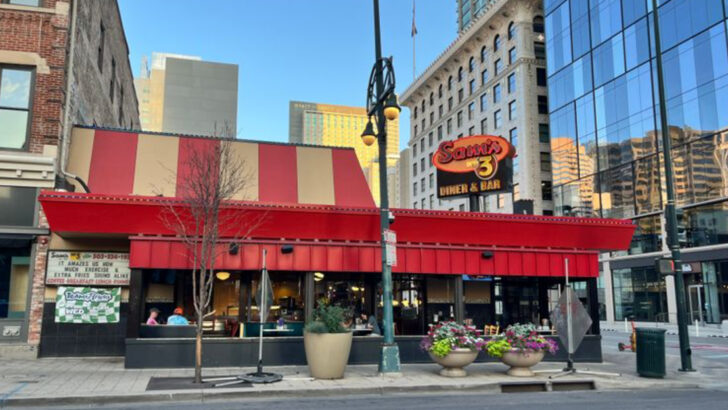 The Best Family-Owned Caf&eacute; in Every State That Still Keeps Things Simple