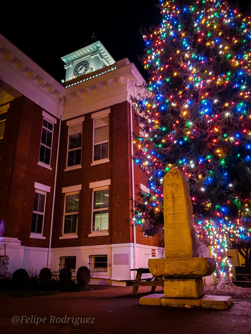 Photo Ops at the Washington County Courthouse