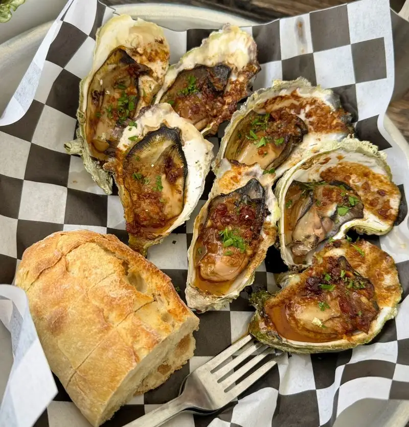 Hama Hama Oyster Saloon, Lilliwaup