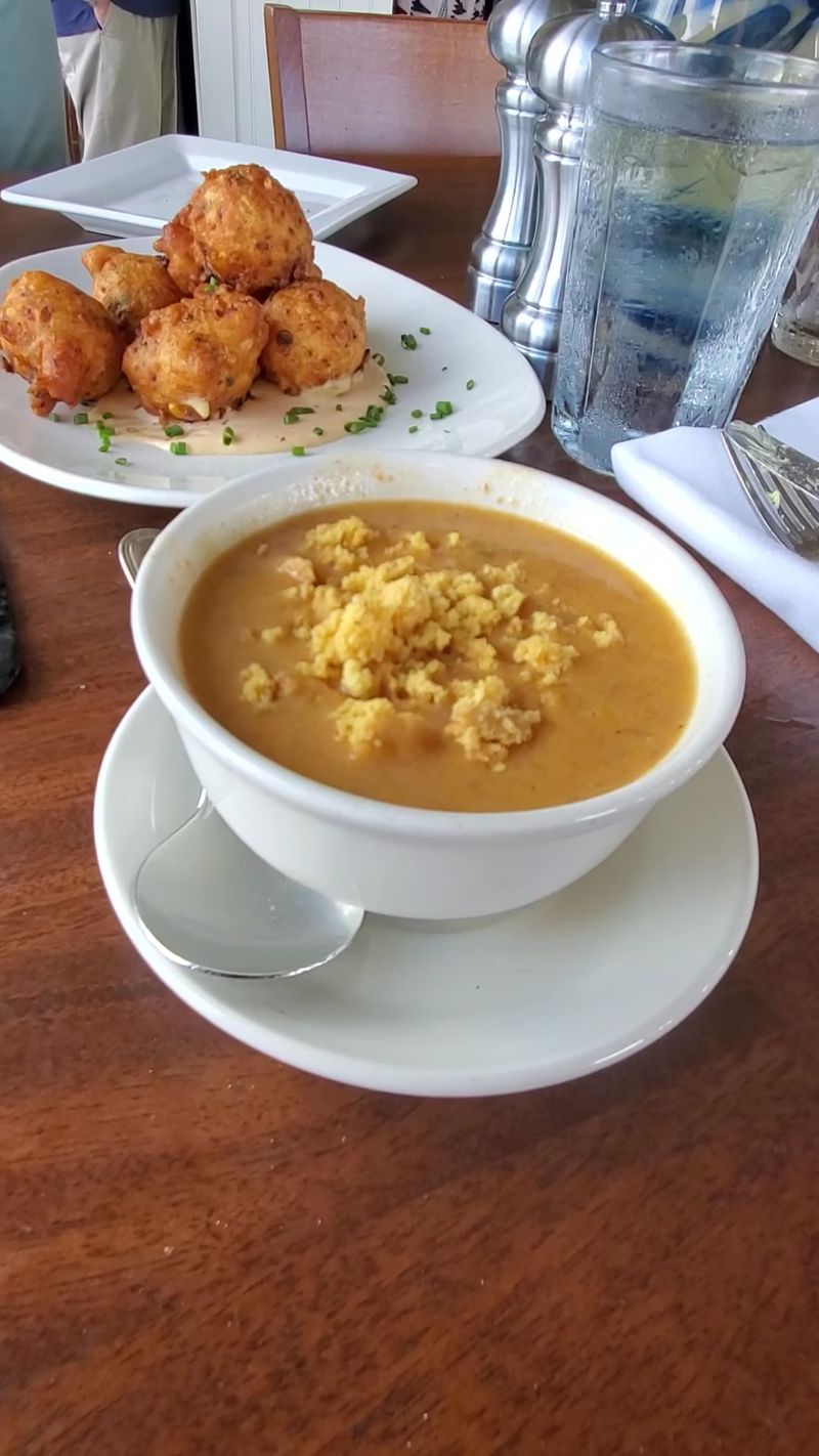 Boat House Restaurant (Tiverton, Rhode Island)