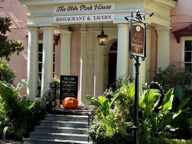 Olde Pink House