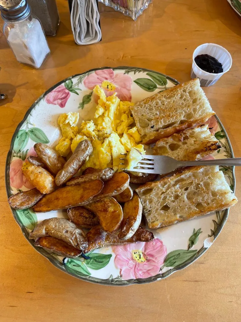 Local Eateries With Northwoods Comfort Food