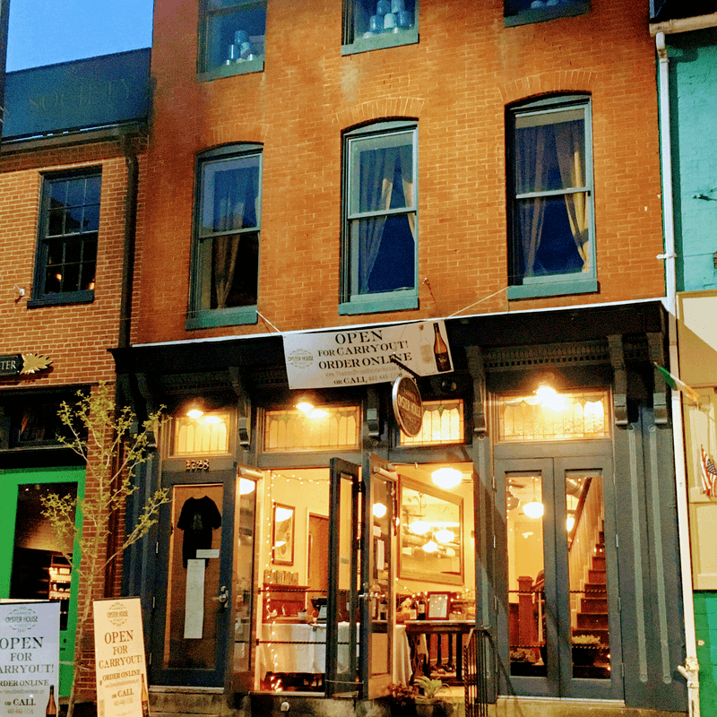 Thames Street Oyster House &mdash; Baltimore, Maryland
