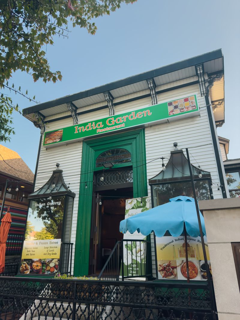 India Garden (lunch buffet) &mdash; Bloomington