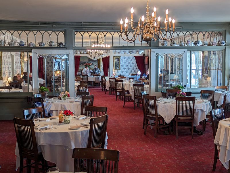 The Red Lion Inn