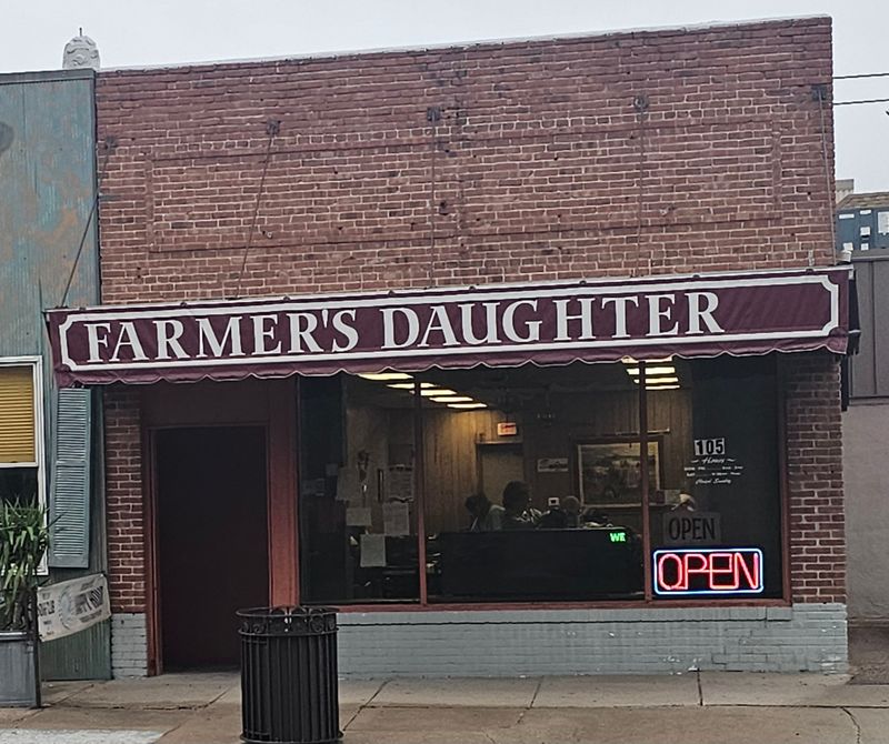 Farmer&rsquo;s Daughter Caf&eacute;