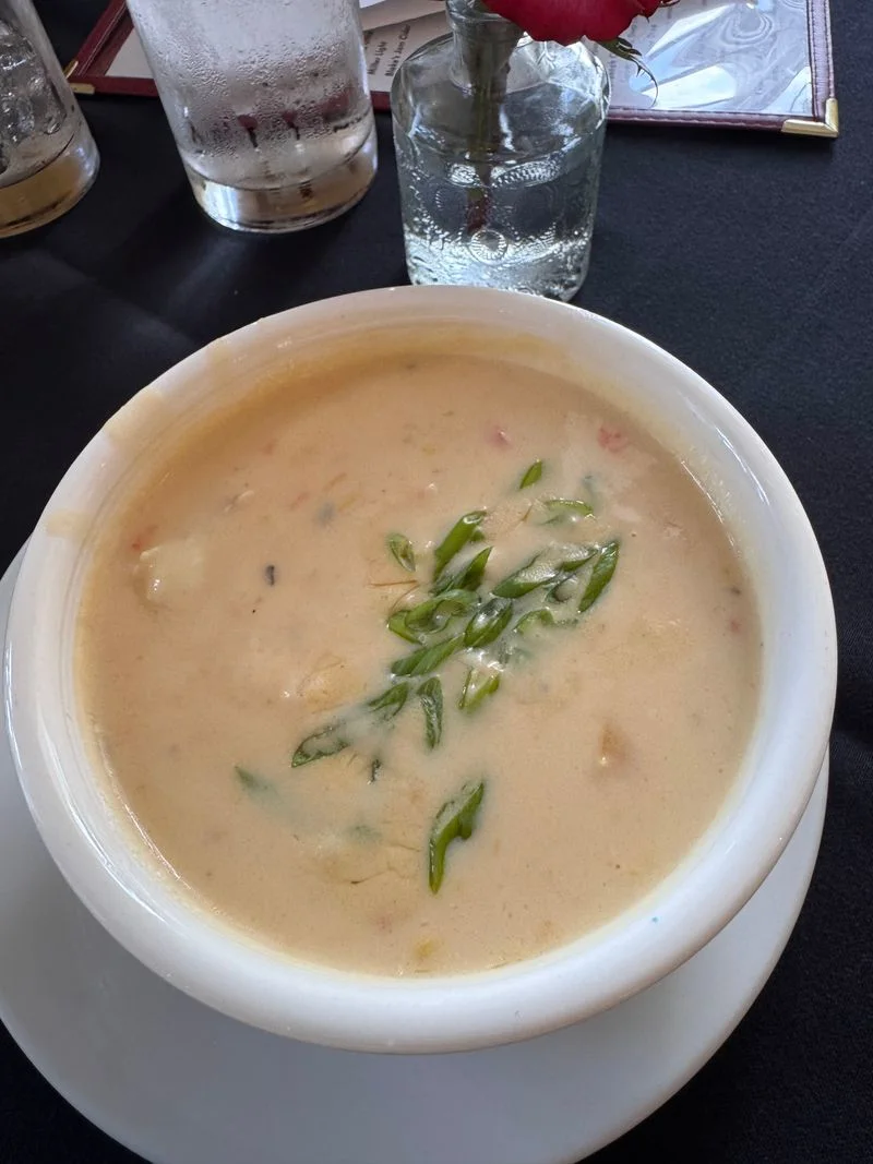 Vic’s On the River