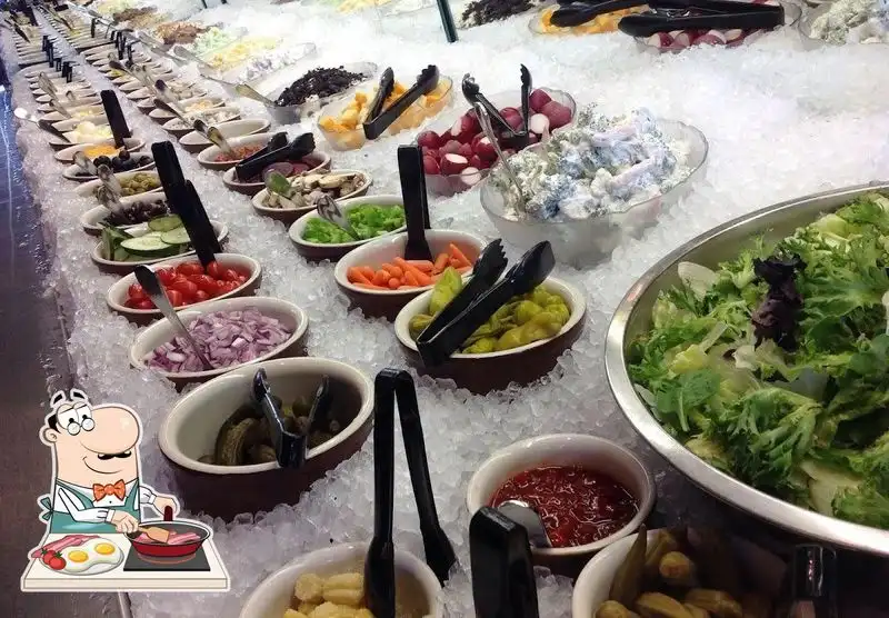 The Salad Bar That Earns Its Reputation