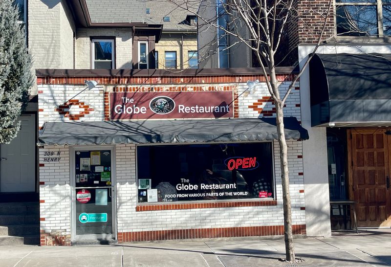 Globe Caf&eacute; &mdash; Madison, WI