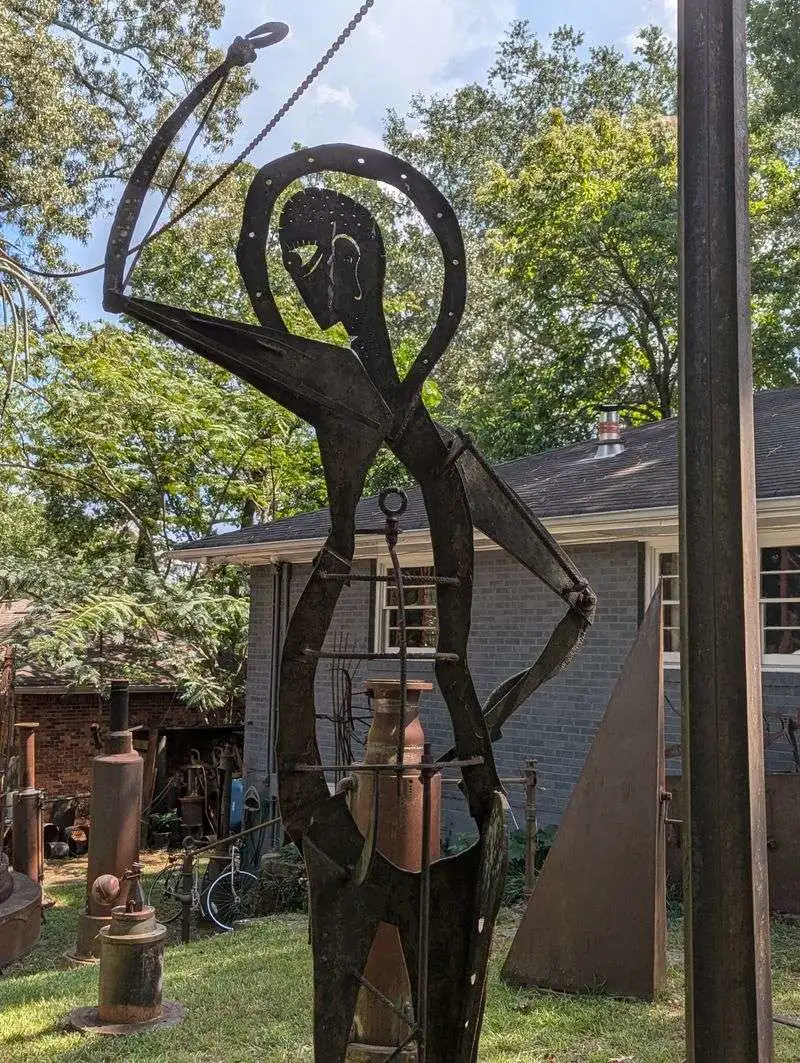 Kinetic Assemblages and Gentle Motion