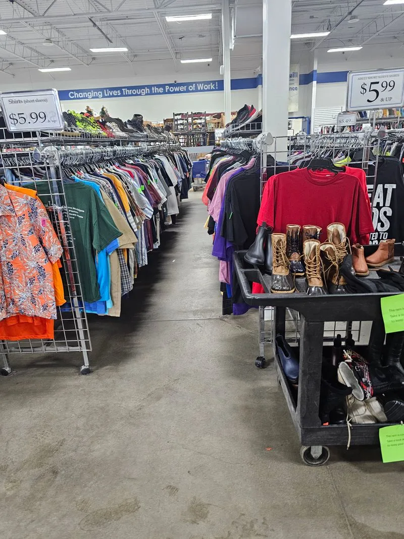 Goodwill, Lansing – Eastwood Location