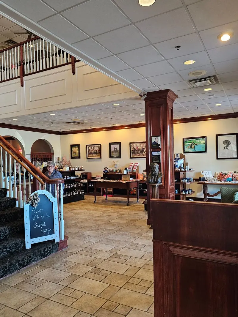 Charming Vintage Decor