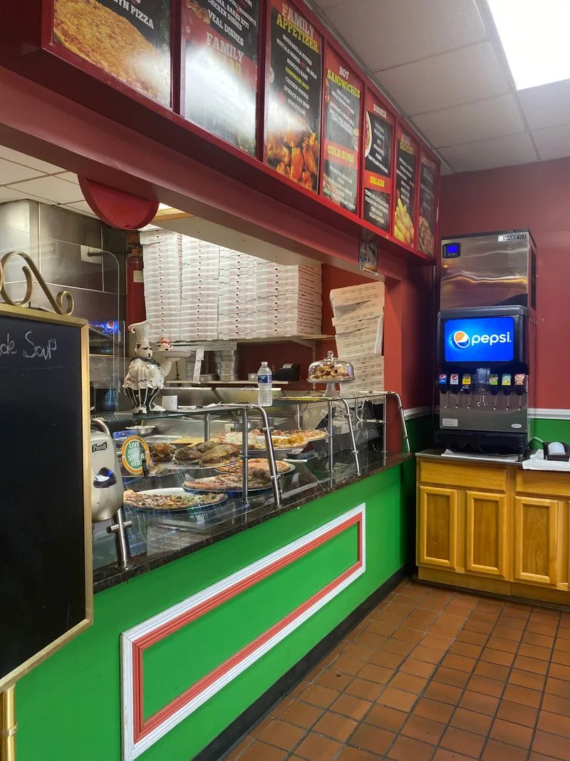 A Warm Welcome: Domenic&rsquo;s Hospitality