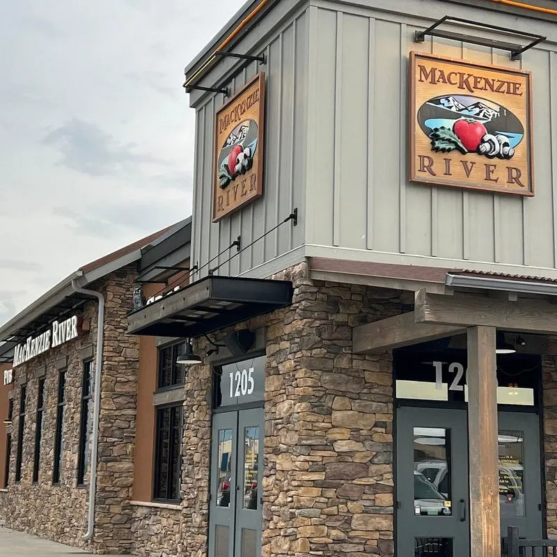MacKenzie River Pizza, Grill & Pub - Sioux Falls