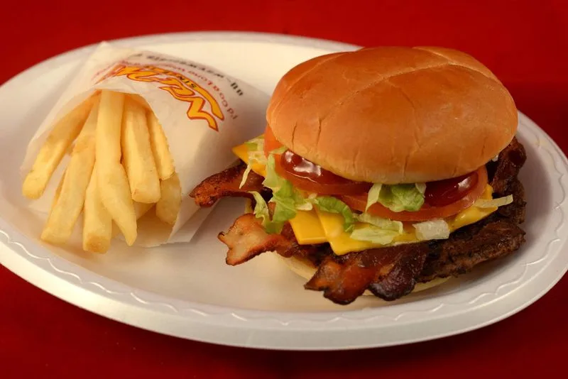 Nu-Way Weiners, Macon