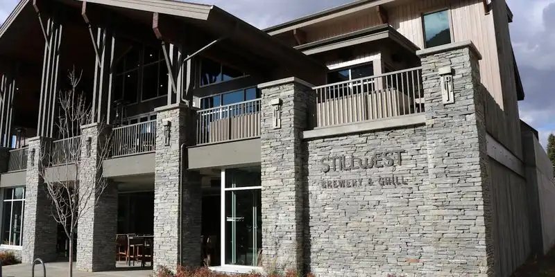 StillWest Brewery & Grill