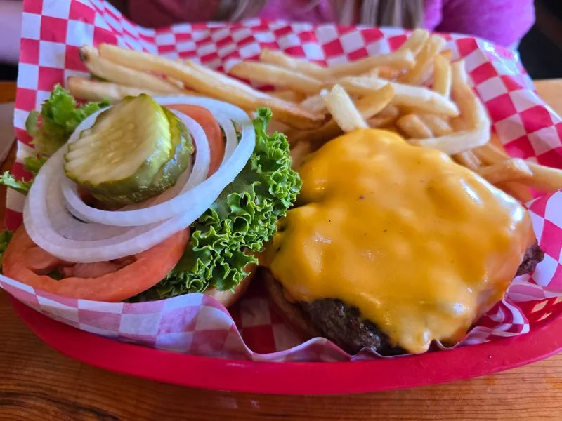 The Legendary Cheeseburger