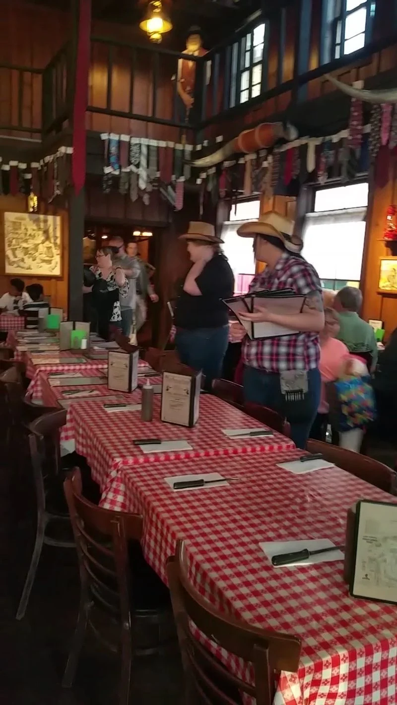 Hours, reservations, and best times to visit