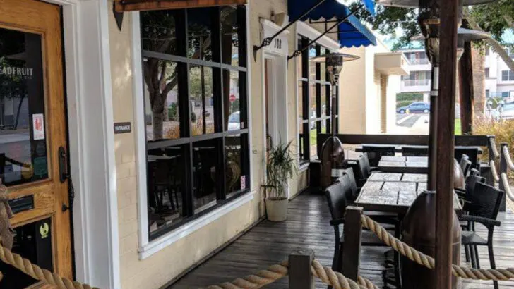 The quiet Arizona bake shop where the smell alone decides your order