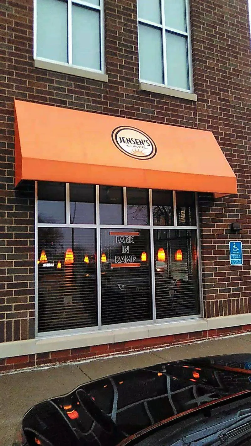 Winter highways &mdash; the drive becomes part of breakfast