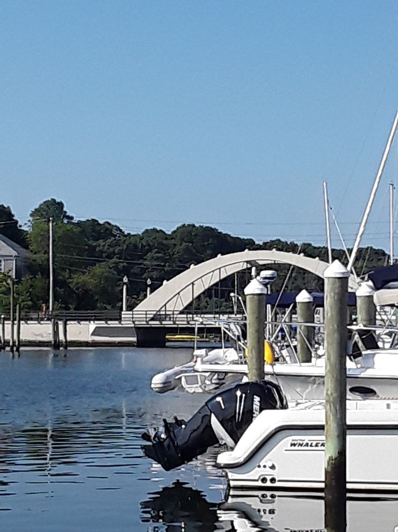 Harborfront Strolls and Historic Lanes