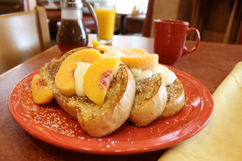 The regulars who write the caf&eacute;&rsquo;s daily history