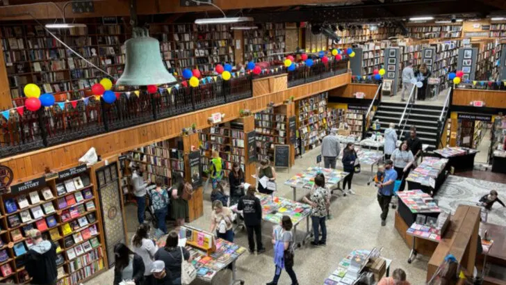 This Charming Bookstore in Pennsylvania Feels Like a Dream for Book Hunters