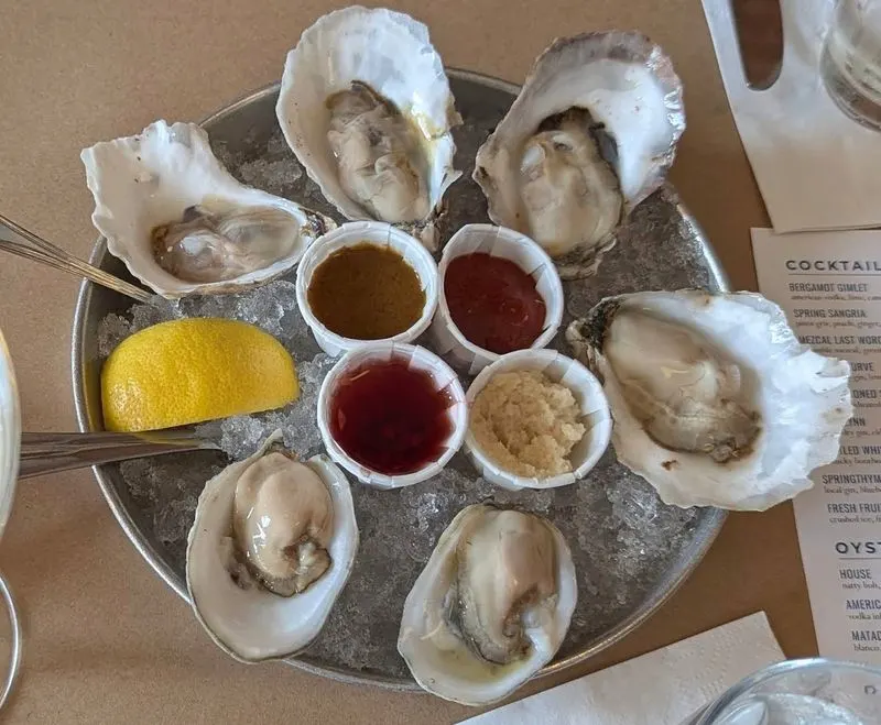 Raw Bar Experience: The Oyster Lineup