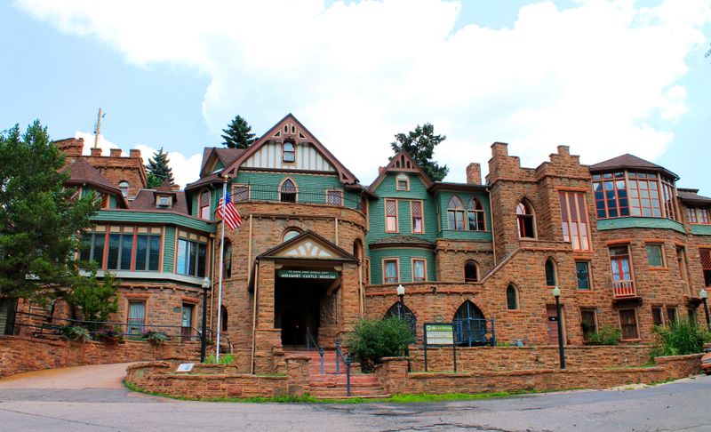 A first look at the castle facade