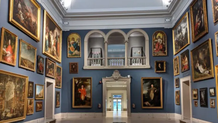 This is the oldest city in Connecticut, where history feels easy to explore on foot