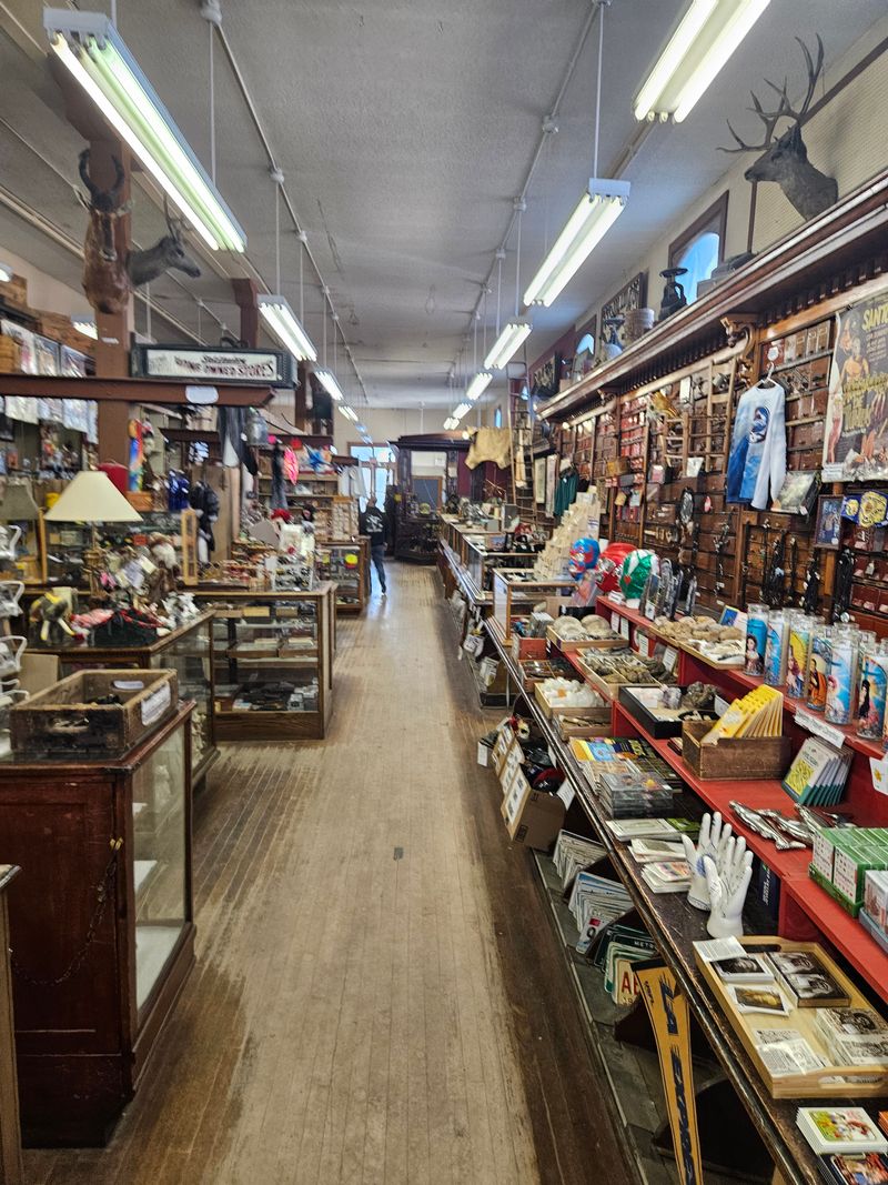 Historic Harrison Avenue Antique Corridor