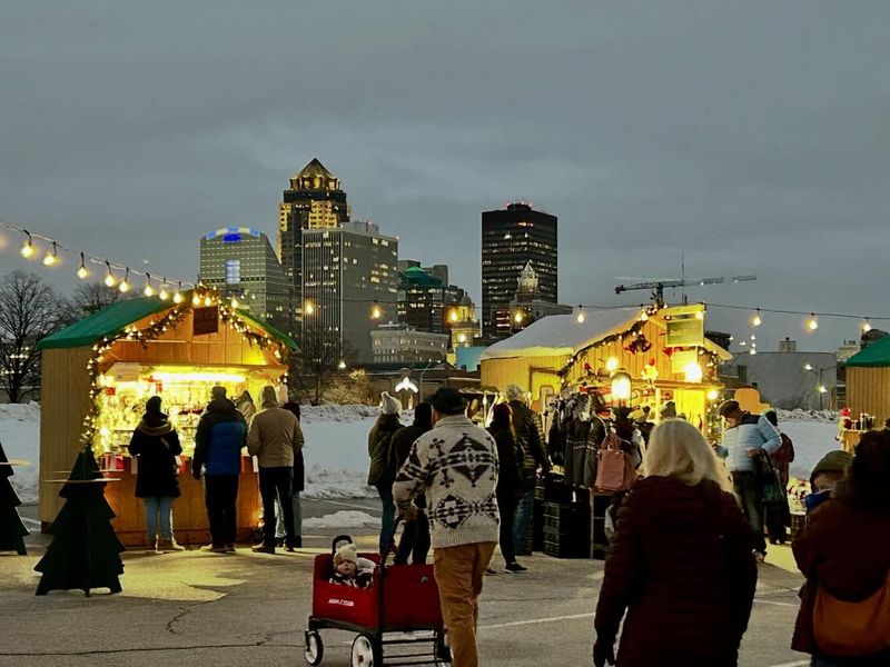 Hudson Christkindlmarkt on the Clocktower Green