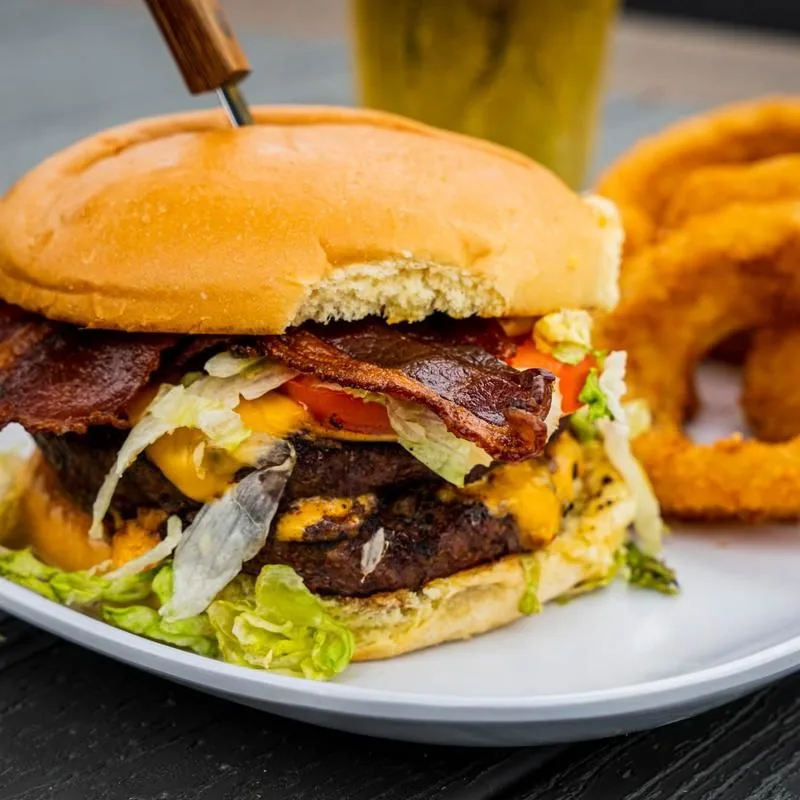 Mike’s Place, Kent