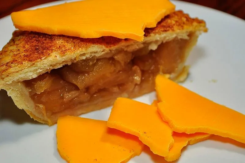 Cheddar-Topped Apple Pie