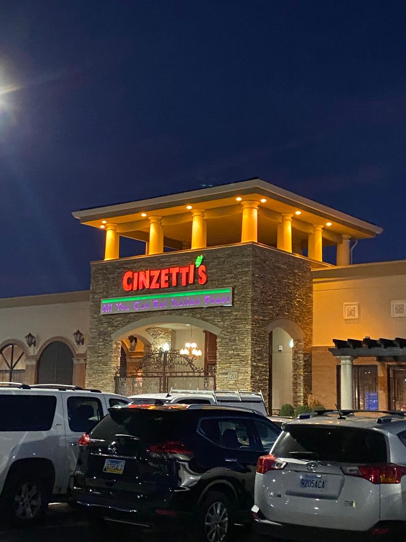 Cinzetti’s, Overland Park, Kansas