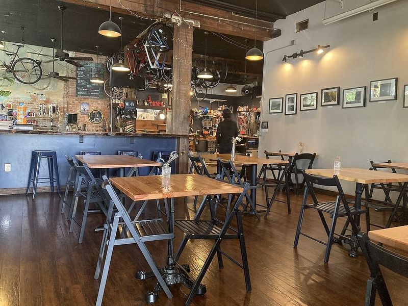 Peloton Cafe Bike Shop - Seattle