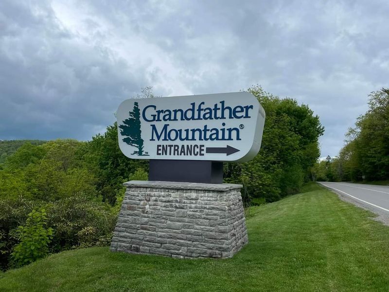 Grandfather Mountain & the Blue Ridge Parkway Overlooks