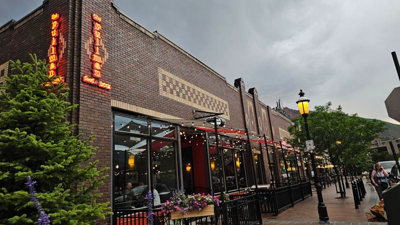 The Pullman — Glenwood Springs