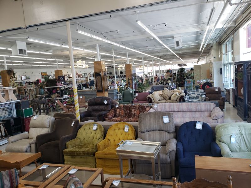 UGM Thrift Store - Downtown Spokane