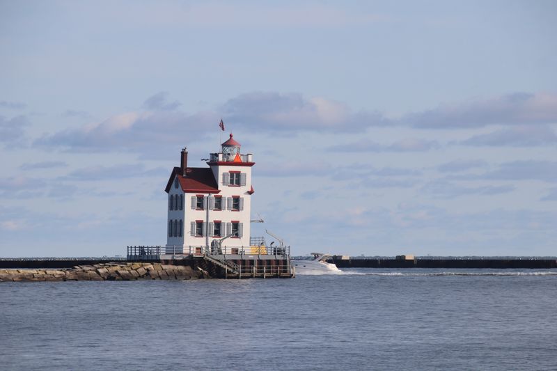 Lorain Lighthouse (Lorain)