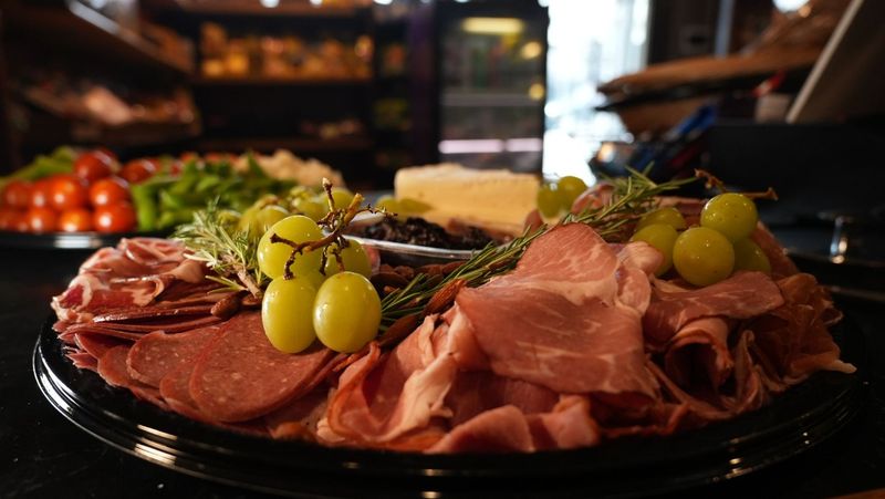 Washington &mdash; George&rsquo;s Sausage & Delicatessen