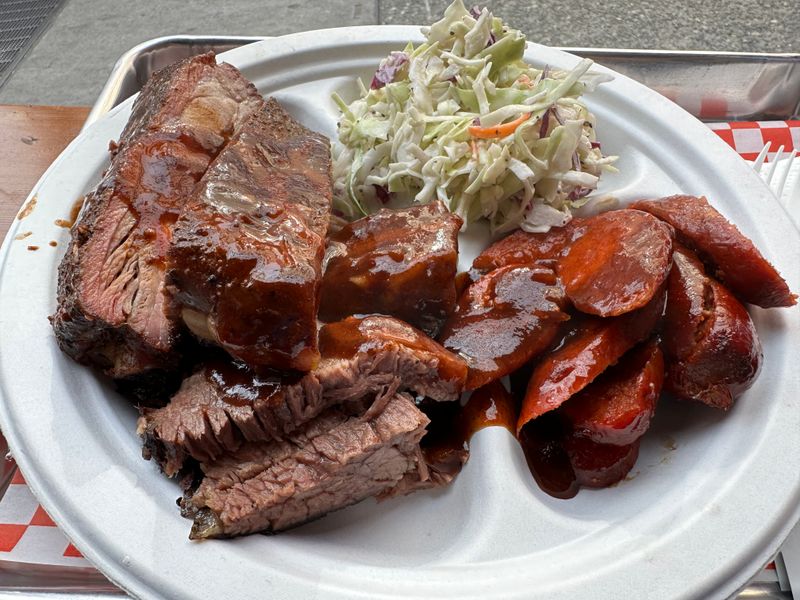 Washington &mdash; Hole In The Wall BBQ